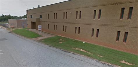 Official inmate search for Greenwood County Jail & Detention Center. Find an inmate's mugshot, charges, bail, bond, arrest records and active warrants. 864-943-8058, Greenwood County South Carolina.